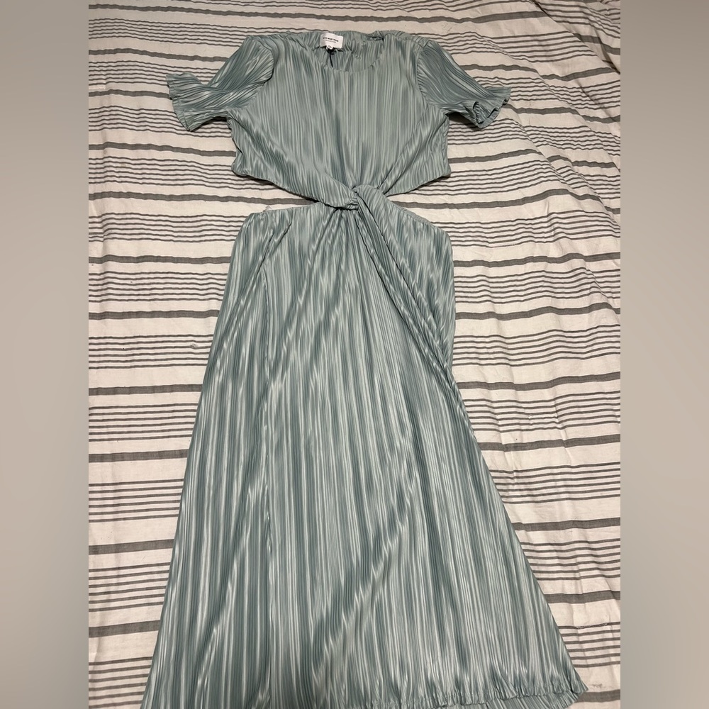 Lovely Who What Wear Satin Dress